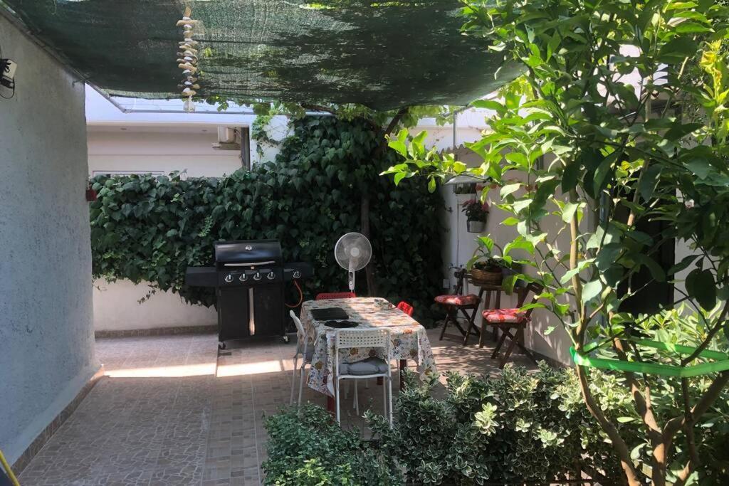 Ανακαινισμενη Μονοκατοικια 125 Τμ Στο Κεντρο Με Κηπο Villa Mesolóngion Eksteriør billede